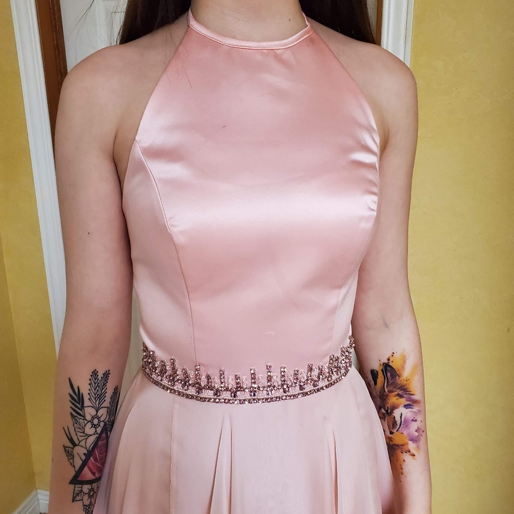 Beautiful Sherri Hill Prom Dress in Blush Pink - Picture 7 of 8